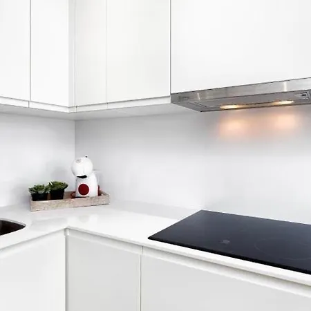 Apartment Hanza Tower White - 25 & Pool & Jacusi & Sauna *